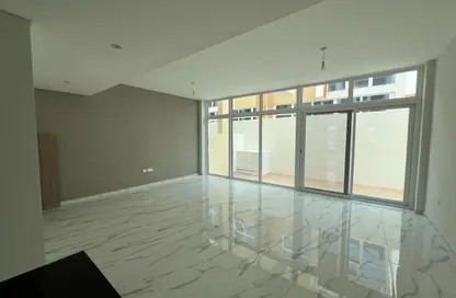 شقة - 3 غرف نوم - 3 حمامات للايجار في كاميليا - داماك هيلز 2 - دبي شقة - 3 غرف نوم - 3 حمامات للايجار في كاميليا - داماك هيلز 2 - دبي