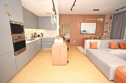 Kitchen image for: Apartment - 1 Bedroom - 2 Bathrooms for rent in Saadiyat Beach - Saadiyat Island - Abu Dhabi, Image 1