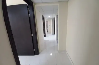 عمارة بالكامل - 3 غرف نوم - 2 حمامات للبيع في كورنيش الخالدية - الخالدية - أبوظبي