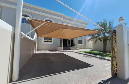 Villa - 4 Bedrooms - 5 Bathrooms for rent in Mohamed Bin Zayed Centre - Mohamed Bin Zayed City - Abu Dhabi