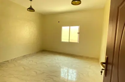 عمارة بالكامل - 8 غرف نوم - 8 حمامات للبيع في ليوارا 1 - عجمان