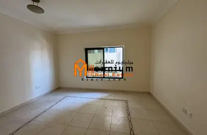 شقة - 3 غرف نوم - 3 حمامات للايجار في برج النخلة 2 - أبراج النخلة - المجاز - الشارقة شقة - 3 غرف نوم - 3 حمامات للايجار في برج النخلة 2 - أبراج النخلة - المجاز - الشارقة