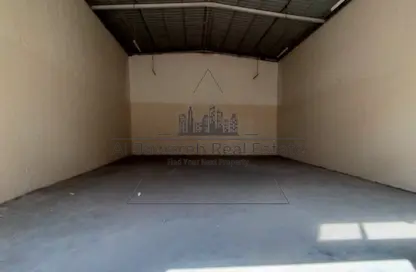 Warehouse - Studio - 1 Bathroom for rent in Umm Al Thuoob - Umm Al Quwain