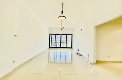Apartment - 2 Bedrooms - 2 Bathrooms for rent in Mankhool Building - Mankhool - Bur Dubai - Dubai