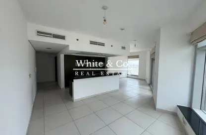 Apartment - 1 Bedroom - 2 Bathrooms for rent in The Lofts West - The Lofts - Downtown Dubai - Dubai
