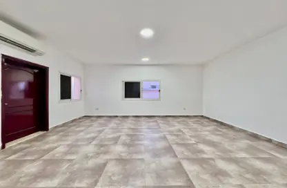Apartment - Studio - 1 Bathroom for rent in Shakhbout City - Abu Dhabi