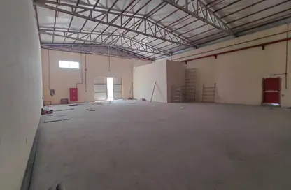 Warehouse - Studio for rent in Umm Al Thuoob - Umm Al Quwain