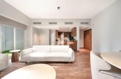 شقة - غرفة نوم - 1 حمام للايجار في B برج - الأبراج الإدارية - الخليج التجاري - دبي