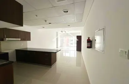 Apartment - Studio - 1 Bathroom for rent in Nova Tower - Dubai Silicon Oasis - Dubai