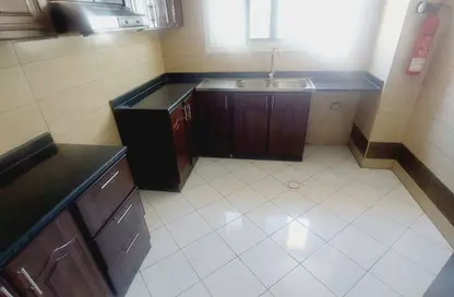 Apartment - 2 Bedrooms - 2 Bathrooms for rent in Al Wahda Building - Al Majaz 2 - Al Majaz - Sharjah