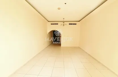 Empty Room image for: Apartment - 3 Bedrooms - 3 Bathrooms for rent in Manazil Tower 2 - Al Taawun Street - Al Taawun - Sharjah, Image 1