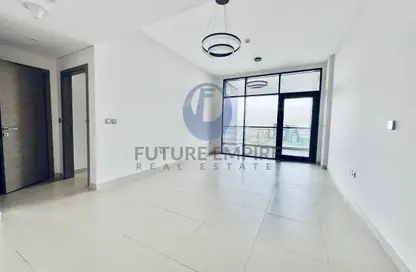 شقة - غرفة نوم - 2 حمامات للايجار في الجداف - دبي