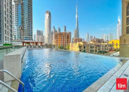 صورةحوض سباحة لـ: شقة - 1 غرفة نوم - 2 حمامات للكراء في بلفيو برج 2 - أبراج بلفيو - دبي وسط المدينة - دبي, صورة 1
