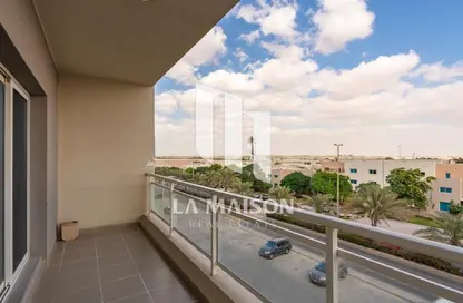 Apartment - 2 Bedrooms - 3 Bathrooms for rent in Tower 30 - Al Reef Downtown - Al Reef - Abu Dhabi