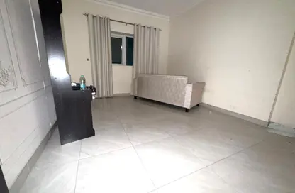 شقة - 2 غرف نوم - 2 حمامات للايجار في المجاز 2 - المجاز - الشارقة