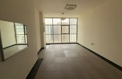 Apartment - 3 Bedrooms - 3 Bathrooms for rent in New Al Taawun Road - Al Taawun - Sharjah