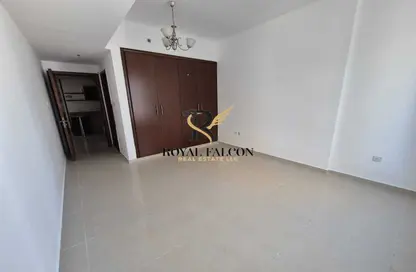 Apartment - 1 Bedroom - 2 Bathrooms for sale in Ontario Tower - Business Bay - Dubai
