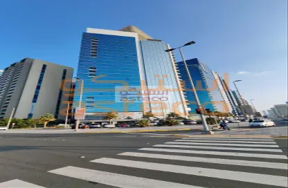 Apartment - 4 Bedrooms - 5 Bathrooms for rent in Sheikha Salama Tower - Khalidiya Street - Al Khalidiya - Abu Dhabi