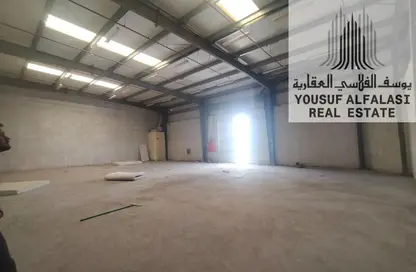 Warehouse - Studio - 2 Bathrooms for rent in Umm Al Thuoob - Umm Al Quwain