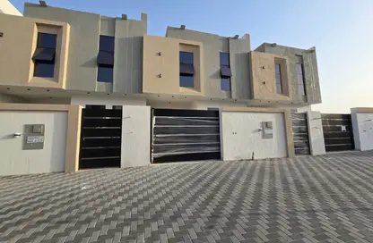 Townhouse - 4 Bedrooms - 6 Bathrooms for sale in Al Yasmeen 1 - Al Yasmeen - Ajman