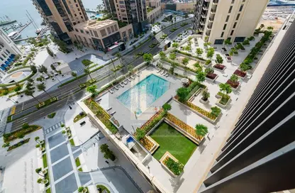 صورة لـ حوض سباحة شقة - 2 غرف نوم - 2 حمامات للايجار في برج كريك هورايزون 1 - الخور الأفق - ميناء خور دبي (ذا لاجونز) - دبي ، صورة رقم 1