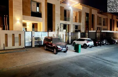 فيلا - 6 غرف نوم - 8 حمامات للبيع في عجمان جلوبال سيتي - العالية - عجمان