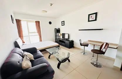 Apartment - Studio - 1 Bathroom for rent in Goldcrest Executive - JLT Cluster C - Jumeirah Lake Towers - Dubai