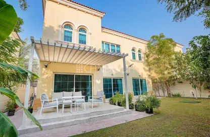 Villa - 4 Bedrooms - 5 Bathrooms for rent in District 8 - Jumeirah Park - Dubai Villa - 4 Bedrooms - 5 Bathrooms for rent in District 8 - Jumeirah Park - Dubai