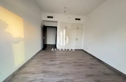 Apartment - 3 Bedrooms - 4 Bathrooms for rent in Al Khan Corniche - Al Khan - Sharjah