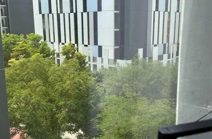 شقة - غرفة نوم - 2 حمامات للبيع في ذا سولو - الجادة - الشارقة