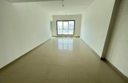 Apartment - 2 Bedrooms - 3 Bathrooms for rent in Al Khan Corniche - Al Khan - Sharjah