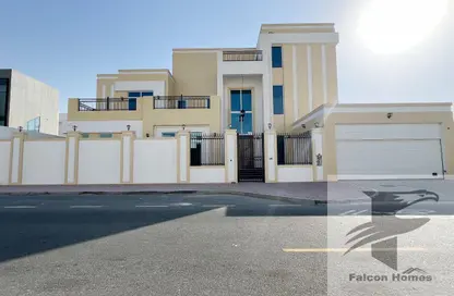 Villa - 5 Bedrooms - 6 Bathrooms for rent in Al Barsha South 2 - Al Barsha South - Al Barsha - Dubai