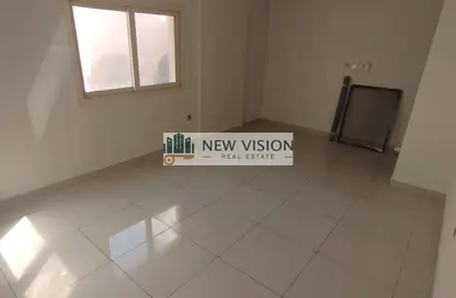 شقة - غرفة نوم - 1 حمام للايجار في بناء النباعة - النبعة - الشرق - الشارقة شقة - غرفة نوم - 1 حمام للايجار في بناء النباعة - النبعة - الشرق - الشارقة