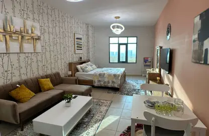 Apartment - Studio - 1 Bathroom for rent in Palace Tower 2 - Palace Towers - Dubai Silicon Oasis - Dubai