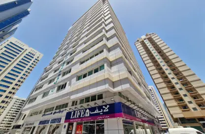 Office Space - Studio - 2 Bathrooms for rent in Hamdan Street - Abu Dhabi