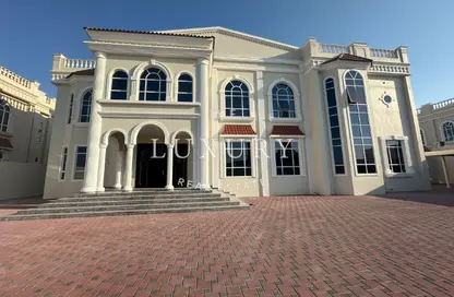 فيلا - 7 غرف نوم - 8 حمامات للايجار في البرشاء جنوب 1 - جنوب البرشاء - البرشاء - دبي