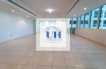 شقة - 4 غرف نوم - 5 حمامات للايجار في الخالدية - أبوظبي