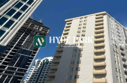 Whole Building - 3 Bedrooms - 7 Bathrooms for rent in Airport Road - Abu Dhabi