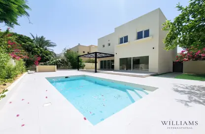 Villa - 4 Bedrooms - 4 Bathrooms for sale in Meadows 9 - Meadows - Dubai