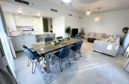 Apartment - 3 Bedrooms - 3 Bathrooms for sale in Zahra Apartments 2B - Zahra Apartments - Town Square - Dubai