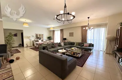 Apartment - 4 Bedrooms - 5 Bathrooms for sale in Rimal 5 - Rimal - Jumeirah Beach Residence - Dubai