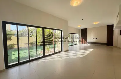 Villa - 4 Bedrooms - 5 Bathrooms for rent in Nad Al Sheba Villas - Nad Al Sheba 3 - Nad Al Sheba - Dubai Villa - 4 Bedrooms - 5 Bathrooms for rent in Nad Al Sheba Villas - Nad Al Sheba 3 - Nad Al Sheba - Dubai