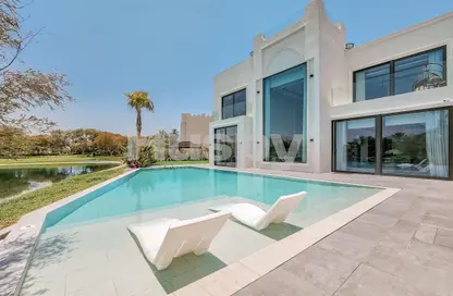 Villa - 5 Bedrooms - 6 Bathrooms for rent in Cluster 15 - Jumeirah Islands - Dubai
