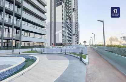 Apartment - 3 Bedrooms - 4 Bathrooms for rent in BLOOM TOWERS A - Bloom Towers - Jumeirah Village Circle - Dubai