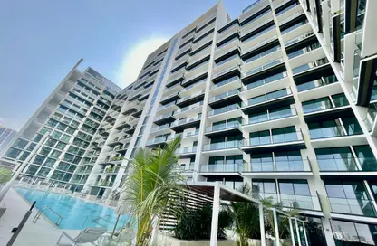 Apartment - 2 Bedrooms - 2 Bathrooms for rent in Binghatti Amber - Jumeirah Village Circle - Dubai