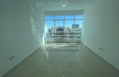 Apartment - 2 Bedrooms - 3 Bathrooms for rent in Al Nasr Building - Al Hosn - Al Khalidiya - Abu Dhabi
