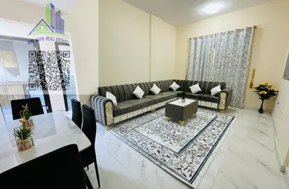 شقة - 2 غرف نوم - 2 حمامات للايجار في مساكن كورنيش عجمان - طريق كورنيش عجمان - عجمان