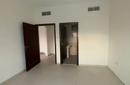 Apartment - 1 Bedroom - 2 Bathrooms for rent in Al Butina B - Al Butina - Sharjah