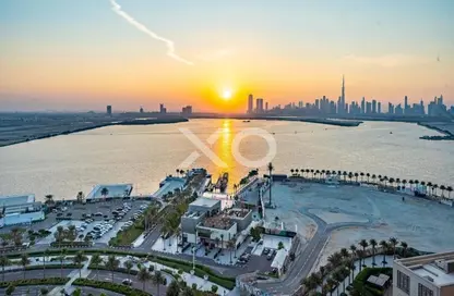 شقة - 2 غرف نوم - 2 حمامات للايجار في B كريك سايد 18 - حدائق الإمارات 1 - ميناء خور دبي (ذا لاجونز) - دبي