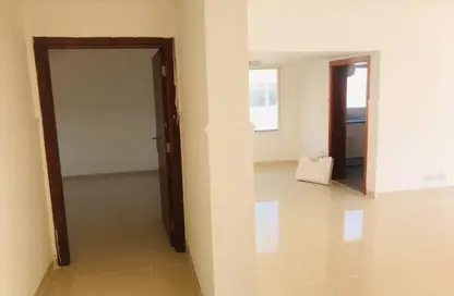 فيلا - 3 غرف نوم - 3 حمامات للايجار في جميرا 2 - الجميرا - دبي
